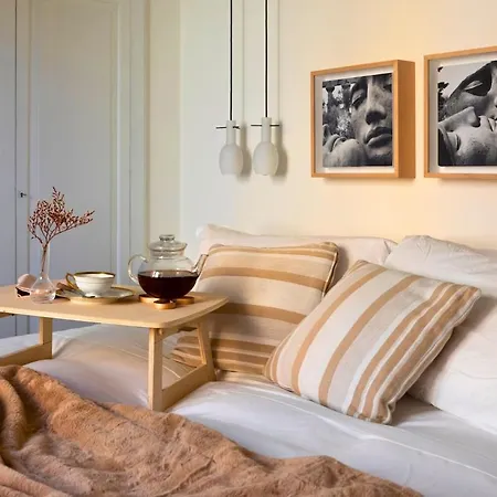 Villa Claudia - 1 Minute Walk To
