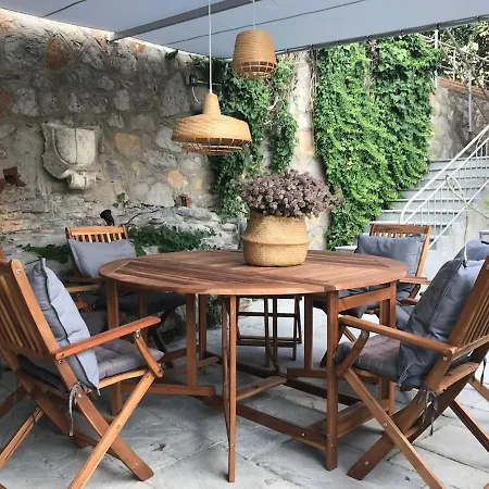 Villa Claudia - 1 Minute Walk To *